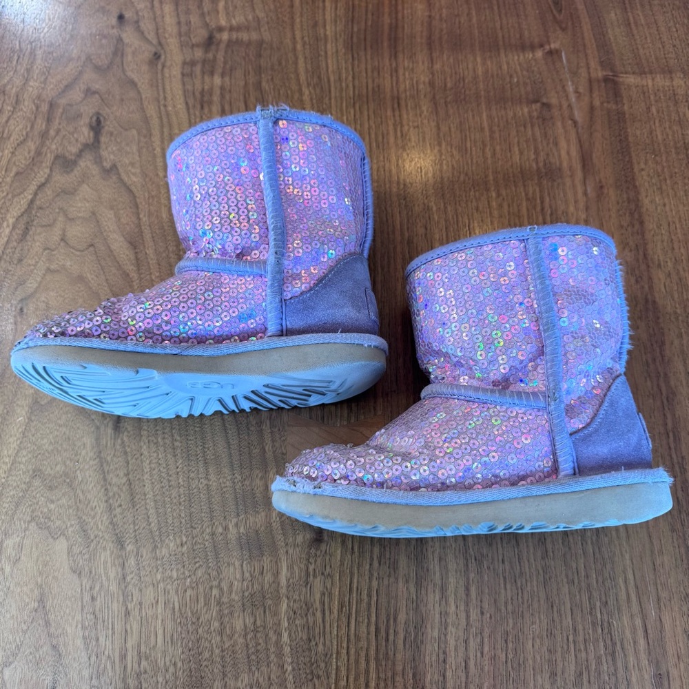 UGG Girl's Classic II Stellar Pink Iridescent Sequin Boots. Kid’s Size 12 - Picture 10 of 13